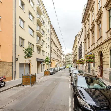 Apartman Feel Superior # Free Parking # Balcony # Ac